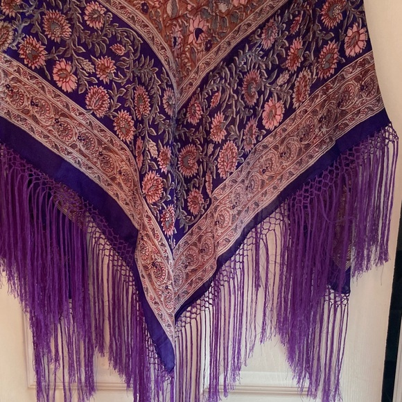 Purple Floral Fringe Shawl - Picture 6 of 8